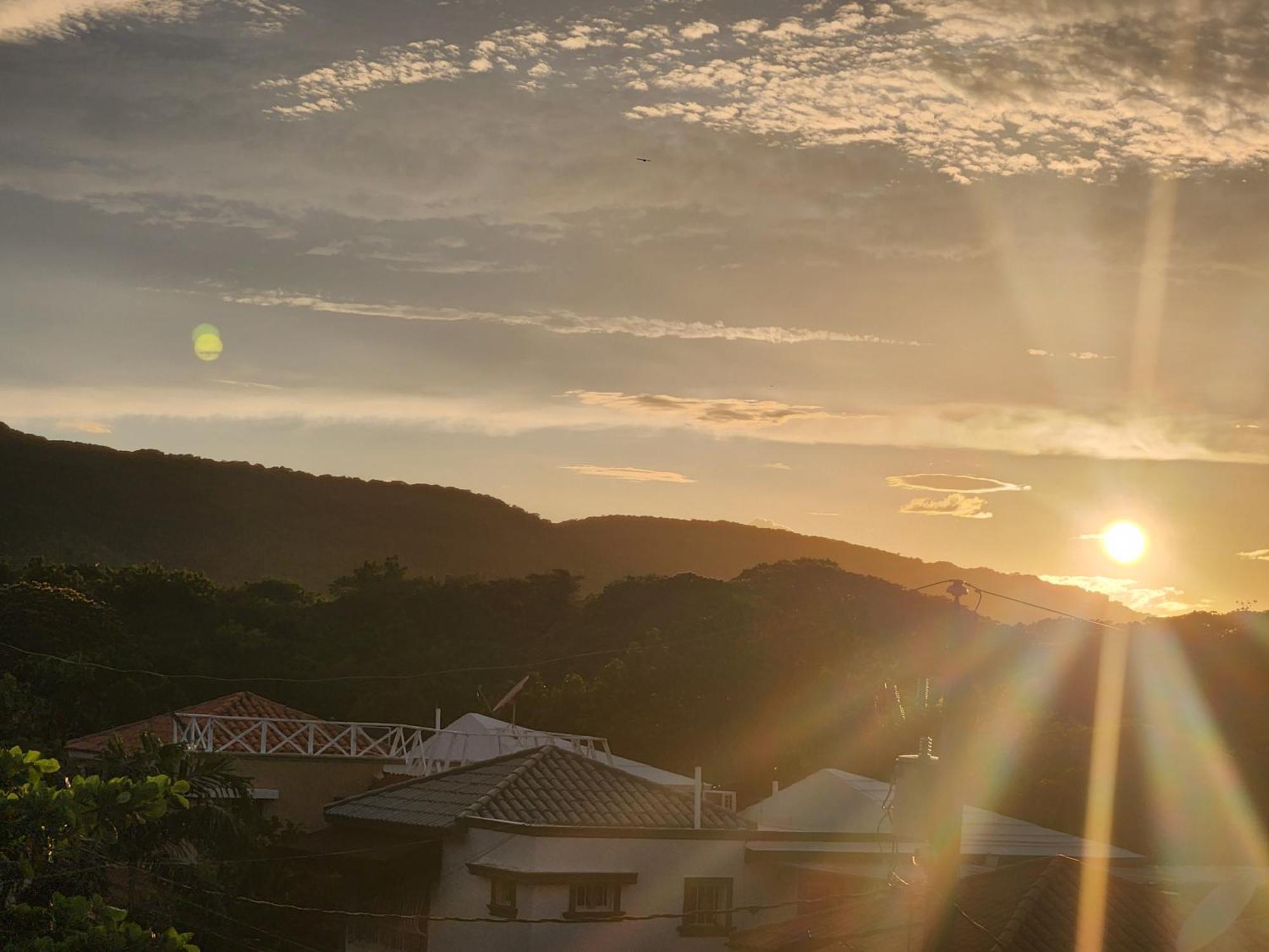 Casita Linda Larimar - 2Br Apartment With Rooftop, Bay Views, Fast Wifi, Near Beach In Barahona エクステリア 写真